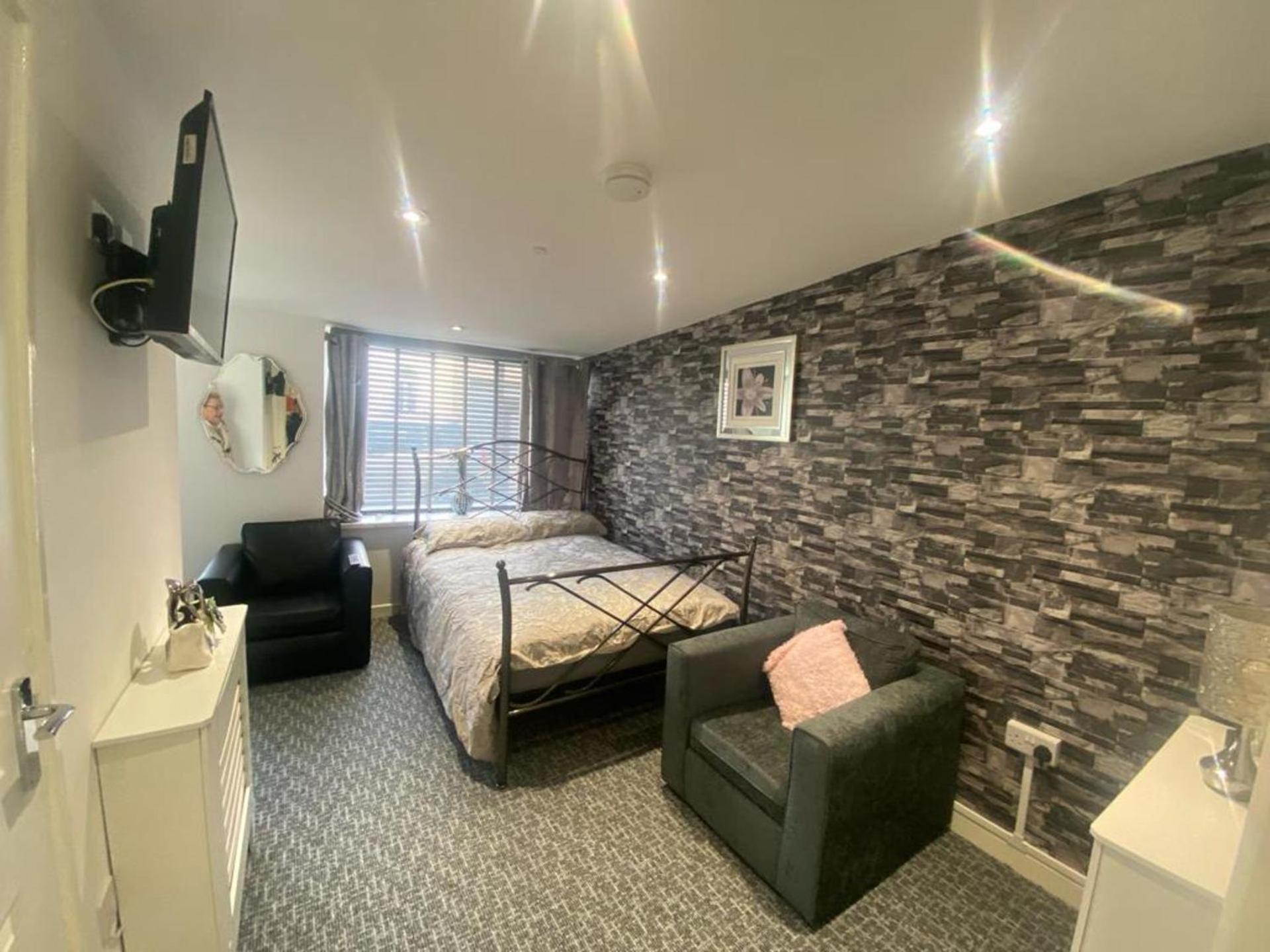 Beautiful 3-Bed Apartment In Merthyr Tydfil Exteriér fotografie