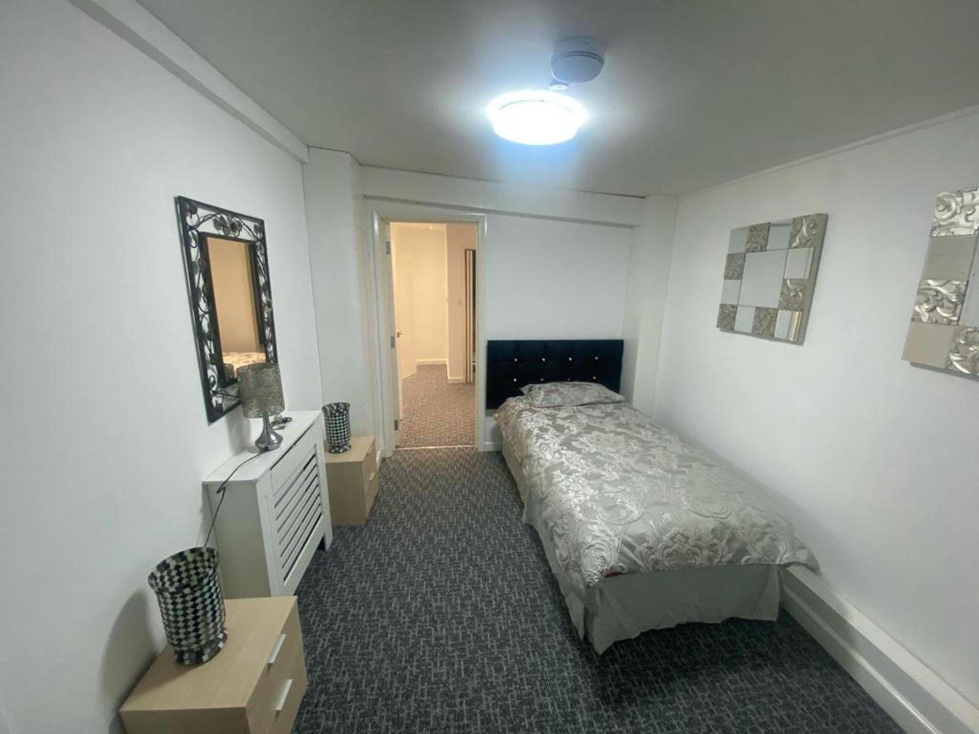 Beautiful 3-Bed Apartment In Merthyr Tydfil Exteriér fotografie
